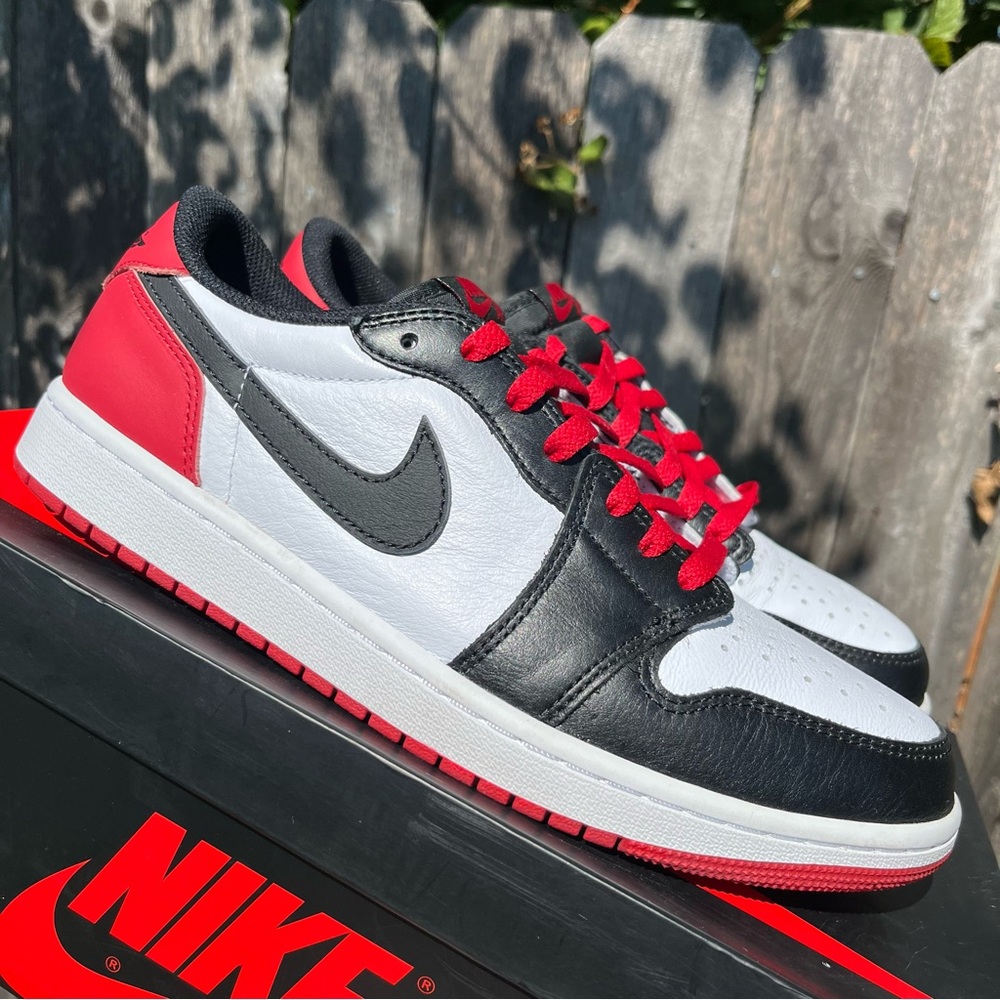 Nike air Jordan 1 black toe low size 9.5 Men